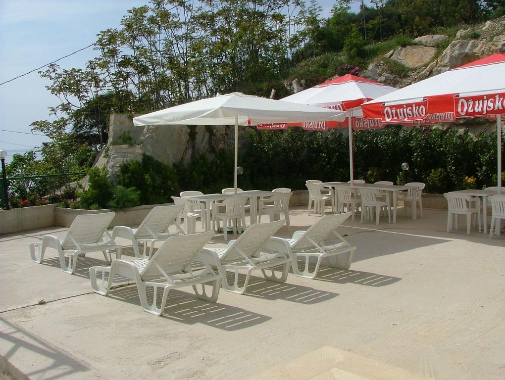 Villa Dvor Apartments Omiš Exteriör bild